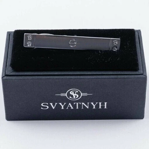Аренда классического зажима с элементами гравировки для мужских костюмов